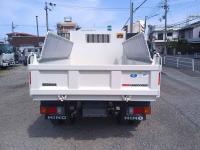 Hino Dutro 2025