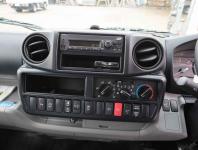 Hino Dutro 2025