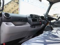 Hino Dutro 2025