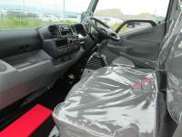 Hino Dutro 2025