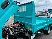 Toyota DYNA 2025