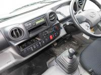 Hino Dutro 2021