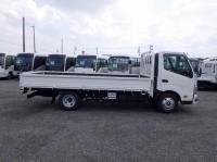 Hino Dutro 2025