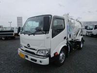Hino Dutro 2025