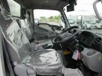 Hino Dutro 2025