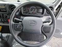 Hino Dutro 2025