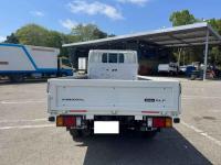 Isuzu ELF 2025