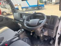 Isuzu ELF 2025