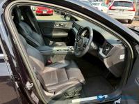 Volvo V60 2023