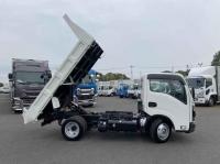 Isuzu ELF 2024