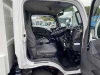 Isuzu ELF 2024