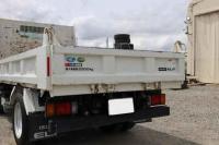 Isuzu ELF 2023