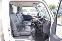 Isuzu ELF 2023