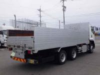 Isuzu Forward 2025