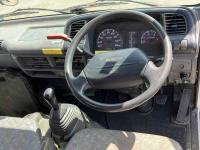 Isuzu ELF 2003
