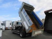 Mitsubishi FUSO FIGHTER 2021