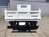 Mitsubishi Canter 2025