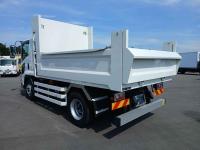Isuzu Forward 2025