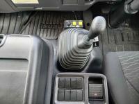 Isuzu Forward 2025