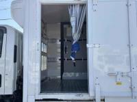 Isuzu ELF 2024