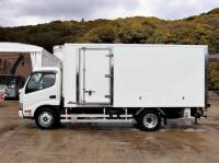Hino Dutro 2024