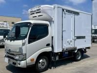 Hino Dutro 2024