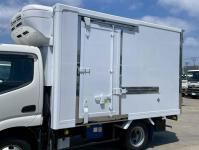 Hino Dutro 2024