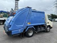 Hino Dutro 2015