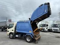 Hino Dutro 2015
