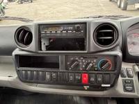 Hino Dutro 2015