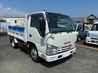 Isuzu ELF 2023