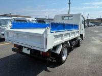 Isuzu ELF 2023