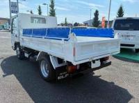Isuzu ELF 2023