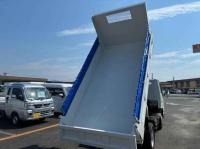 Isuzu ELF 2023