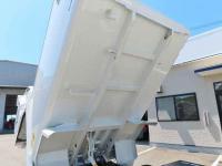 Isuzu ELF 2025