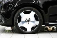 Mercedes-Benz V-Class 2025