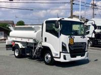 Isuzu Forward 2025