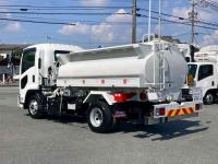 Isuzu Forward 2025