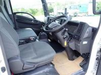 Isuzu ELF 2024