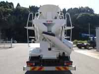 Isuzu Forward 2023