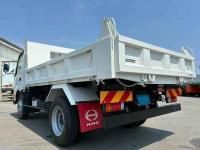 Hino Dutro 2026