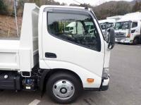 Hino Dutro 2026