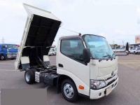 Toyota DYNA 2025
