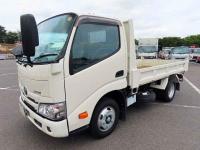Toyota DYNA 2025