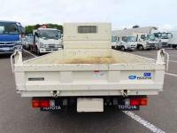 Toyota DYNA 2025