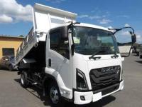 Isuzu Forward 2025