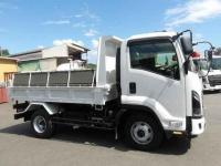 Isuzu Forward 2025