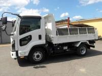 Isuzu Forward 2025