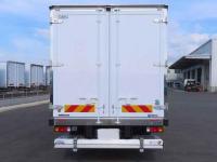 Mitsubishi Canter 2024