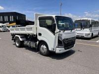 Isuzu ELF 2024